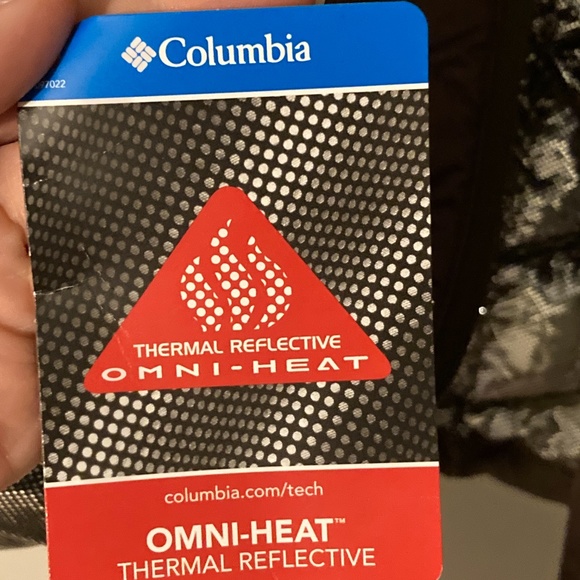 *SOLD* Columbia Heavenly Omni-Heat Vest, Medium - Picture 7 of 7